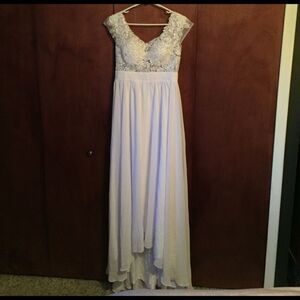 NWOT white wedding dress lace on top         RB2